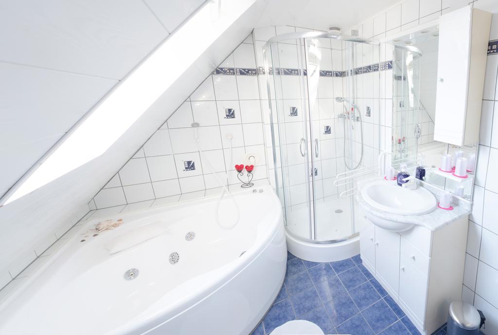 Ferienwohnung Haagedoernchen Неттеталь Екстер'єр фото